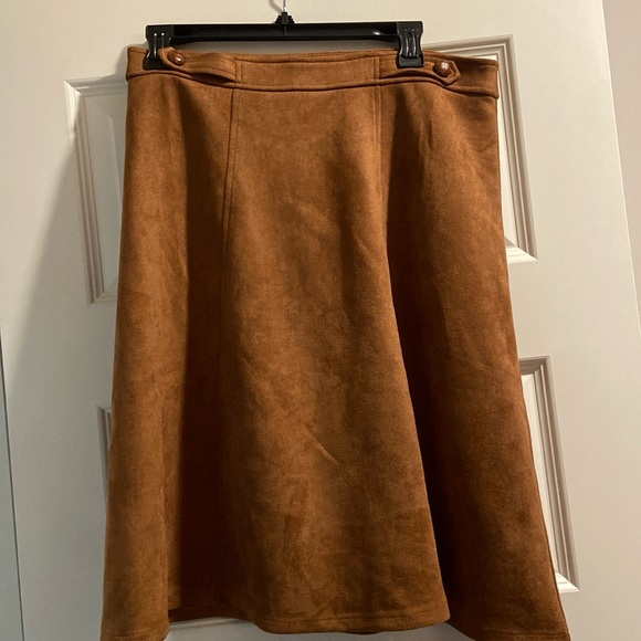 Brown knee length skirt - Picture 1 of 2